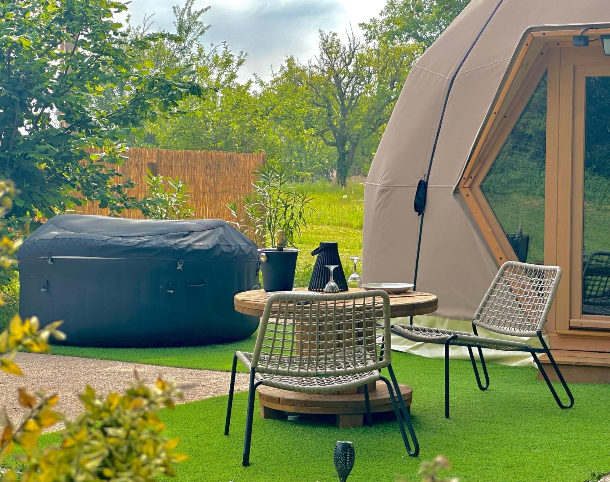 Dome Pathome Catonvielle 外观 照片