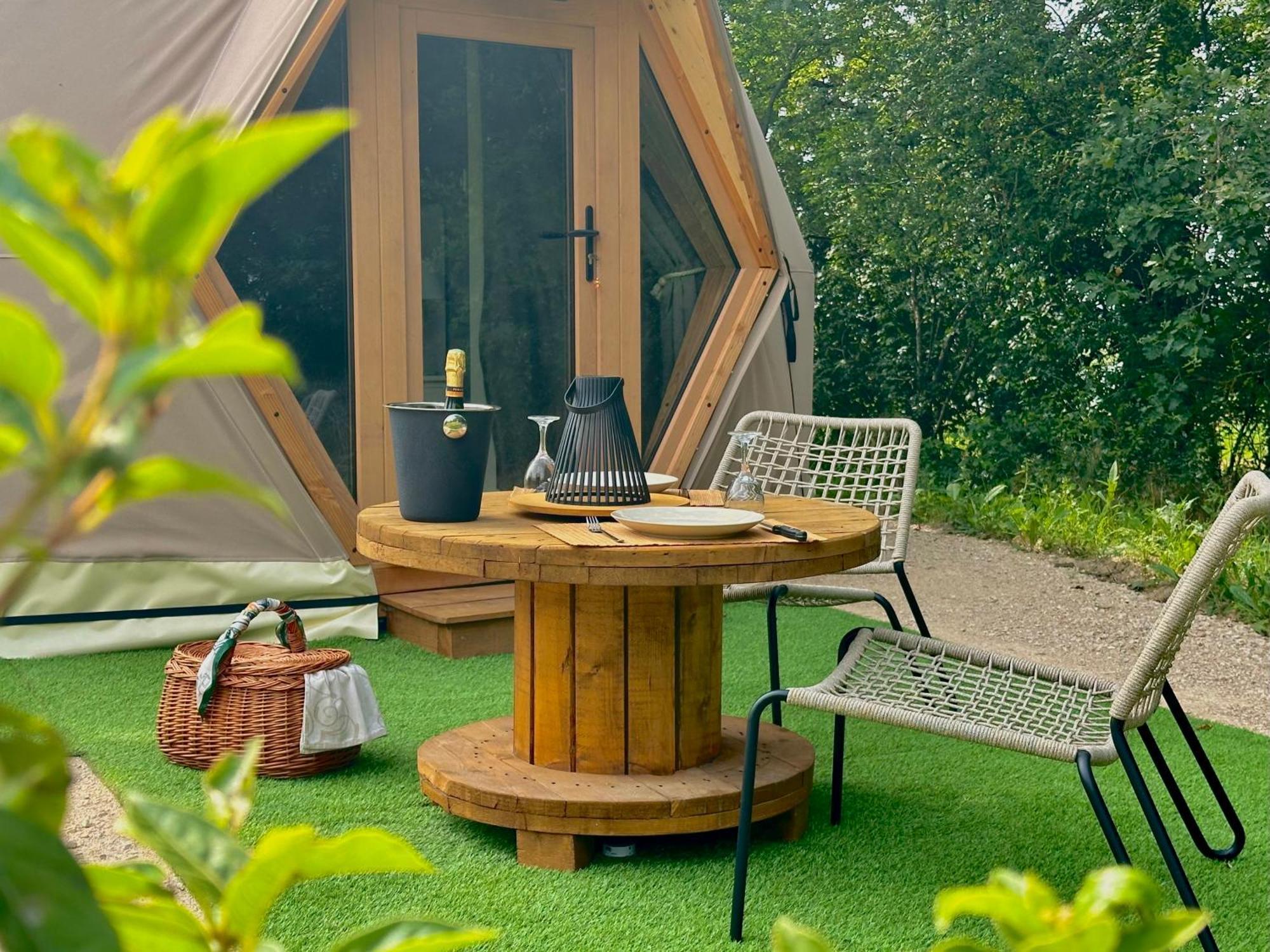 Dome Pathome Catonvielle 外观 照片