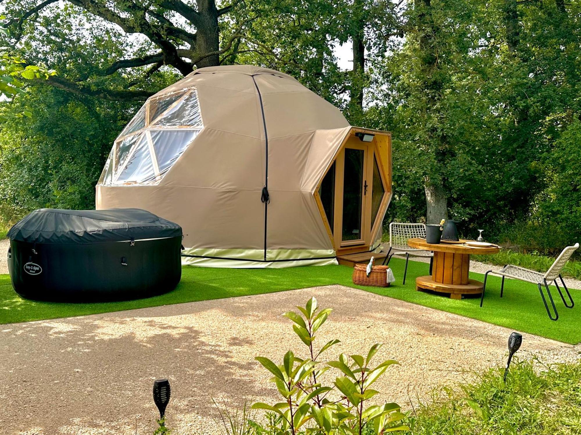 Dome Pathome Catonvielle 外观 照片