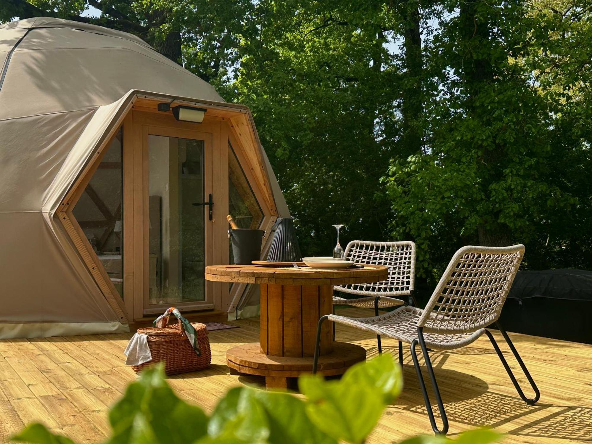 Dome Pathome Catonvielle 外观 照片